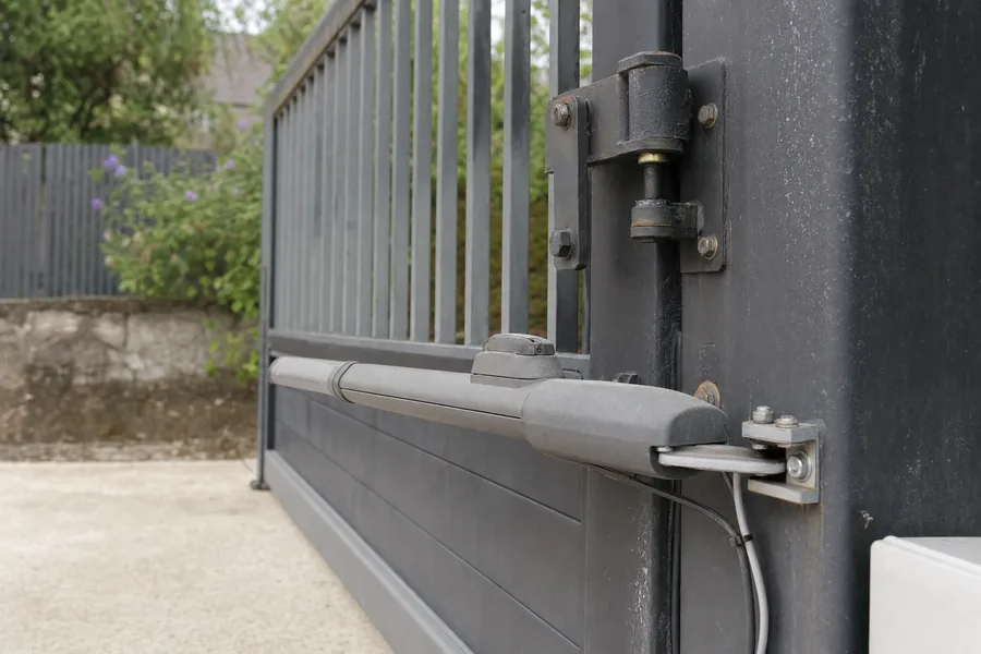 Driveway gate operator and drive hardware in Pittsburgh, PA